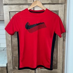 NIKE | Boys’ Dri-fit T-shirt, Red/black, L